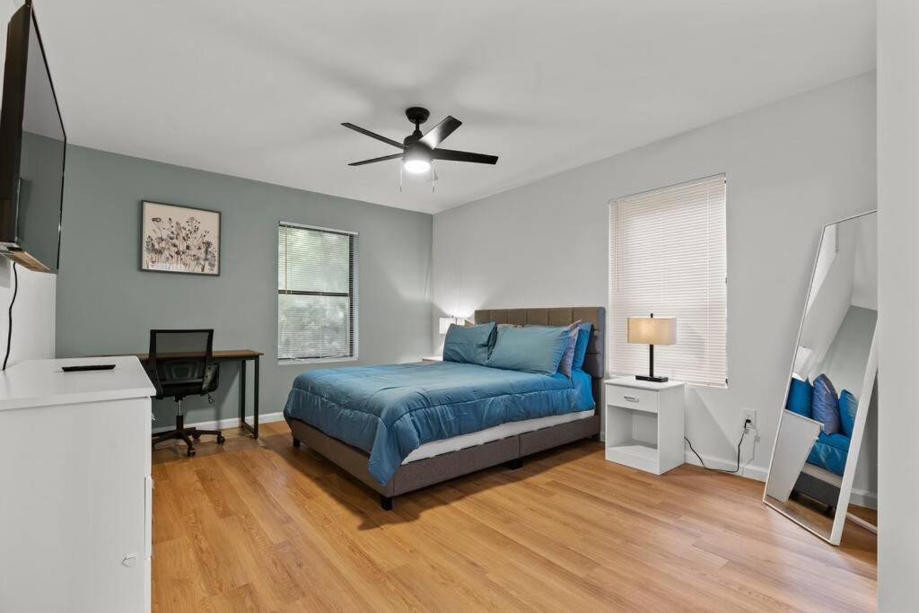Gainesville-Newly Remodeled Home Exterior foto